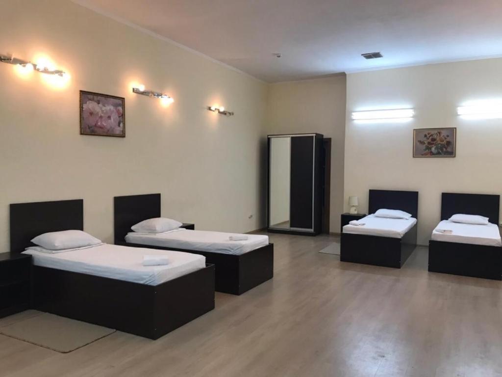 Hotel Complex Verhovina Kiev Eksteriør billede